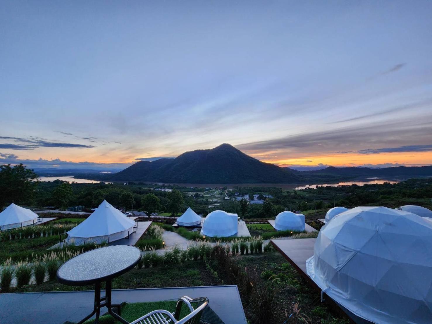 Hotel สกายเบย์ เชียงคาน à Pha Baen Extérieur photo