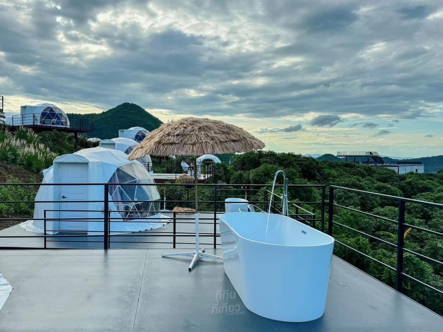 Hotel สกายเบย์ เชียงคาน à Pha Baen Extérieur photo